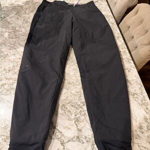 Women’s Stio Insulated Black Pants